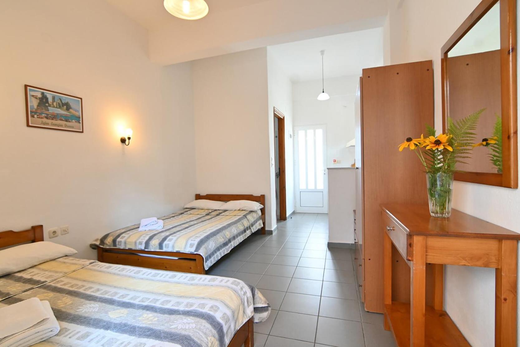 Armiriki Rooms Vrasná Esterno foto