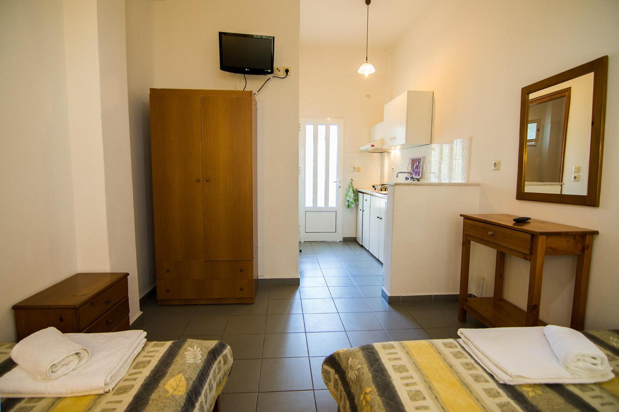 Armiriki Rooms Vrasná Esterno foto